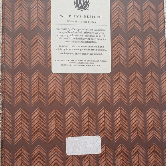 Wine Gift Set - Picture 2 of 3